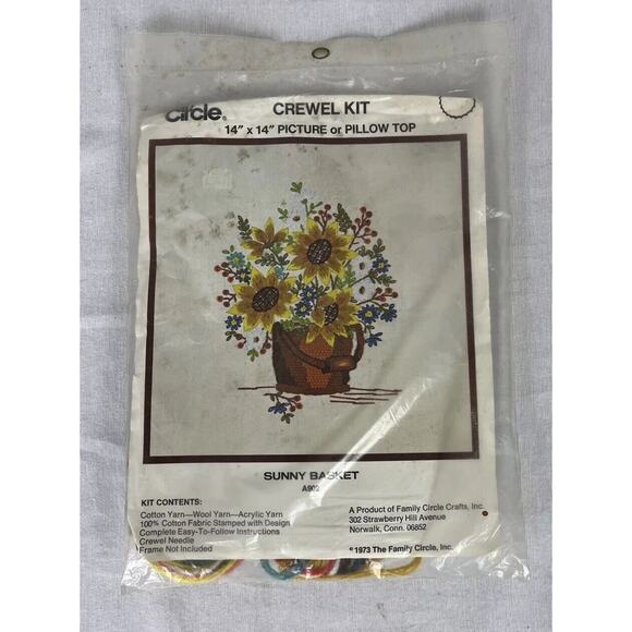 NEW SUNNY BASKET Crewel Kit 14”x14” The Family Circle Picture Or Pillow Top - Picture 1 of 7